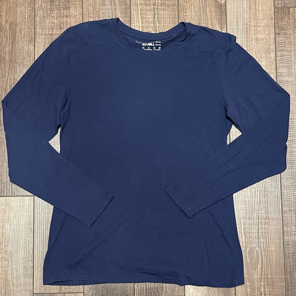 Beyond Scrubs Navy long sleeve shirt
